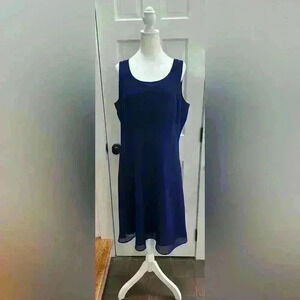 Danny & Nicole purple dress, size 16, fully lined.